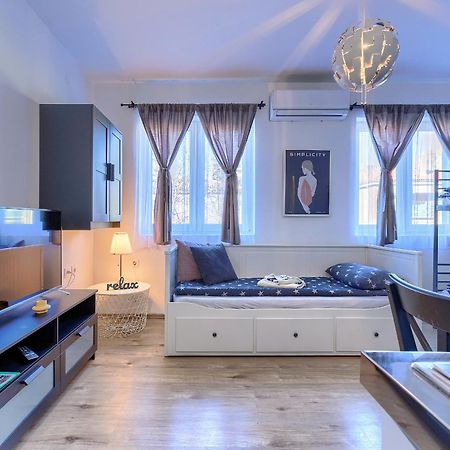 Hostel Monte Zaro Pula Zewnętrze zdjęcie