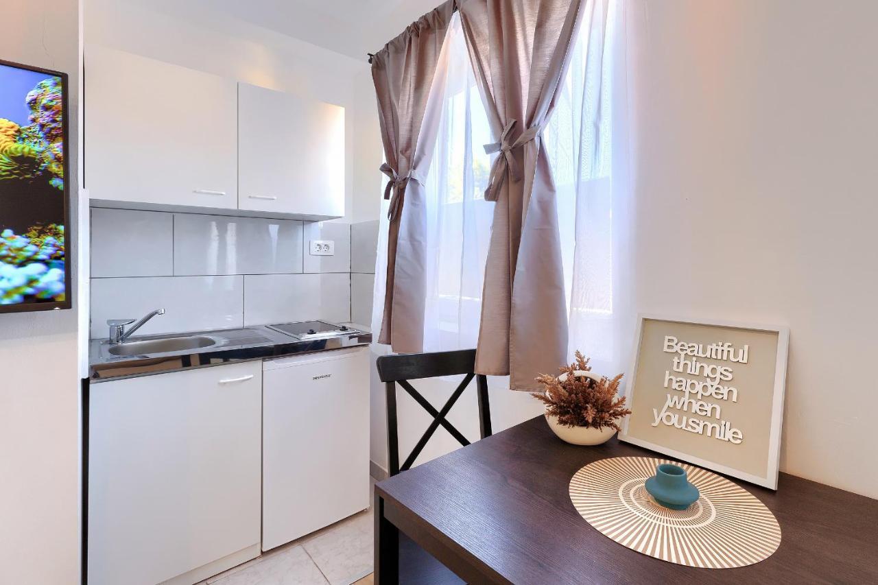 Hostel Monte Zaro Pula Zewnętrze zdjęcie