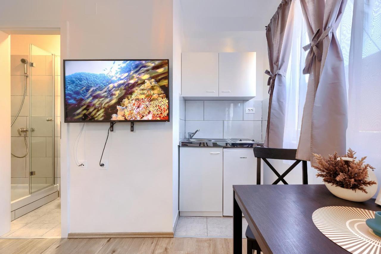 Hostel Monte Zaro Pula Zewnętrze zdjęcie