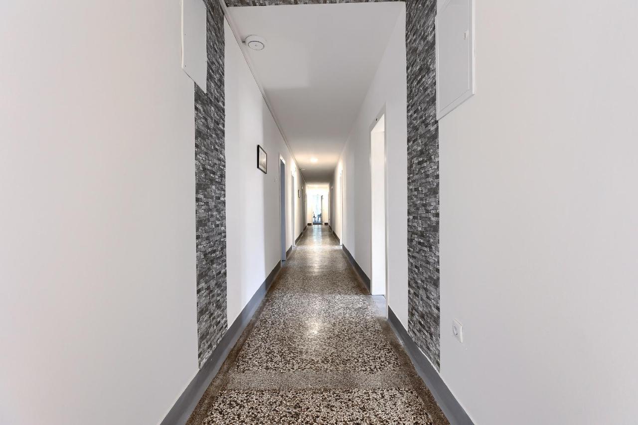 Hostel Monte Zaro Pula Zewnętrze zdjęcie