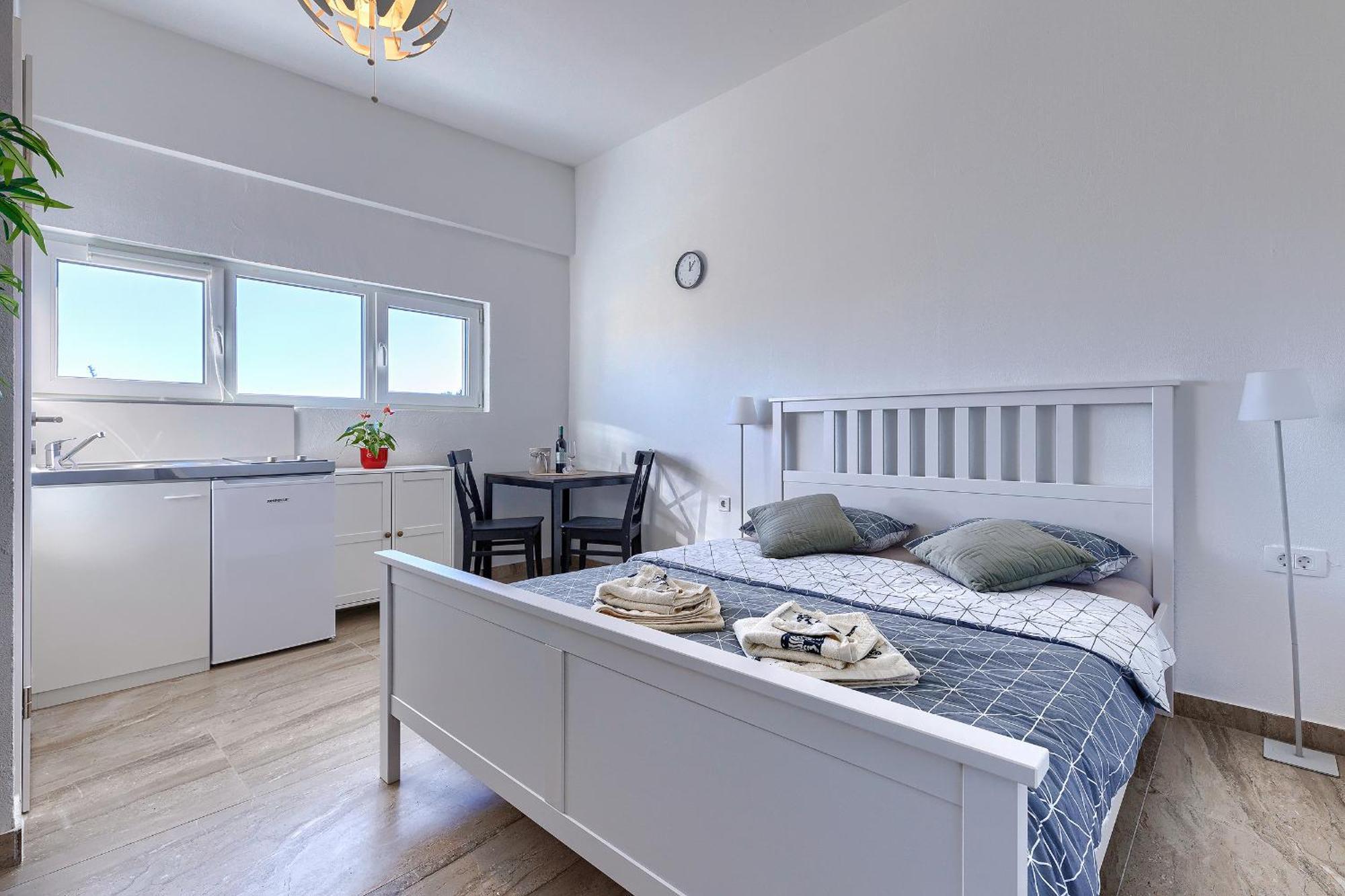 Hostel Monte Zaro Pula Zewnętrze zdjęcie